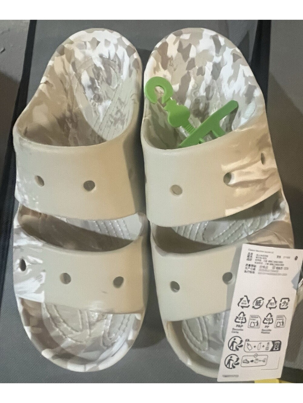 Crocs unisex-adult M8/W10 Classic Marbled Sandals v2 - Tan - New with Tags - Picture 1 of 9